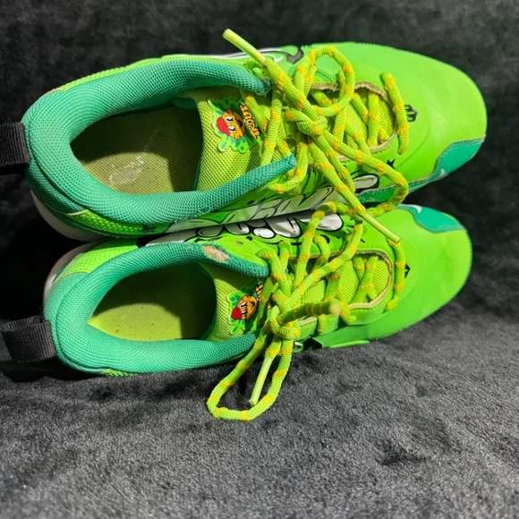 Nike Hustle Youth Baseball Cleats 5Y FZ8656-300 Neon Green Graphic Molded 2024 - Picture 8 of 10